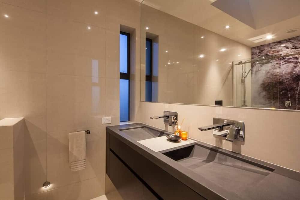 Photo of Bathroom in Jacks Point