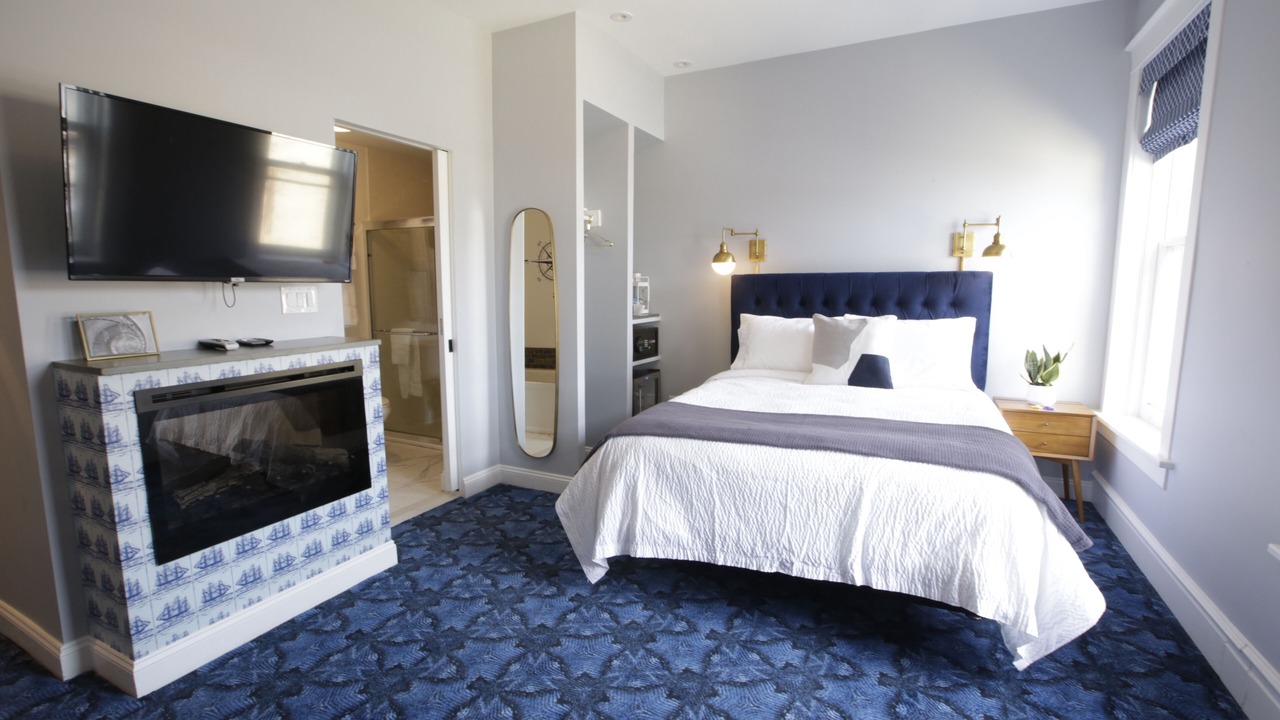 Photo of Others in Hudson