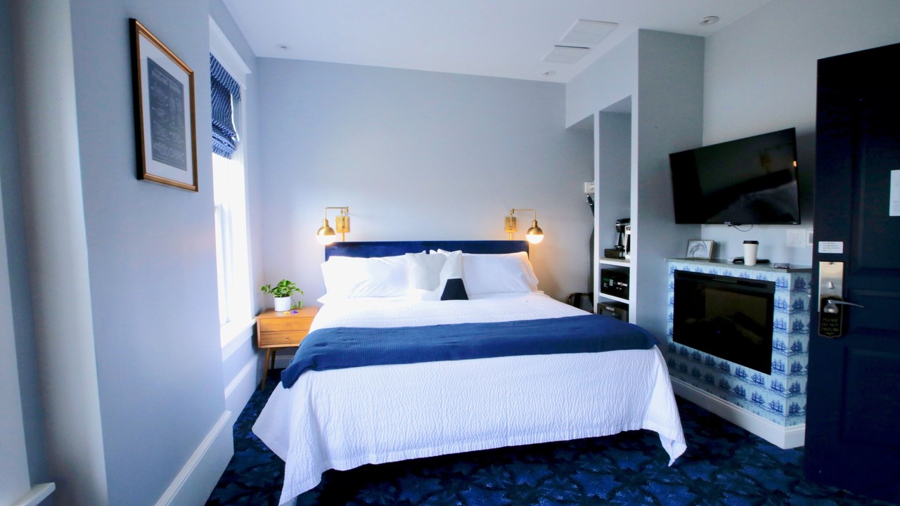 Photo of Others in Hudson