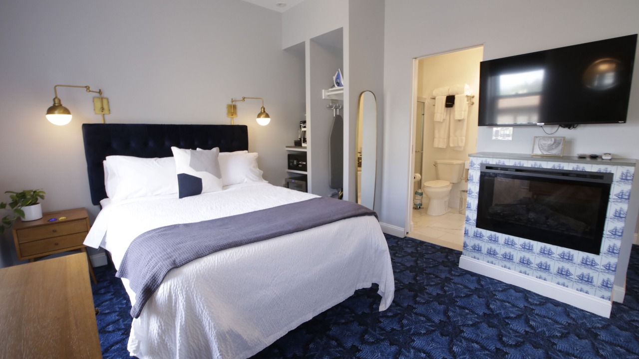 Photo of Others in Hudson