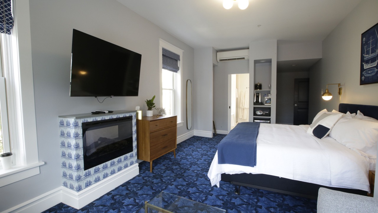 Photo of Others in Hudson