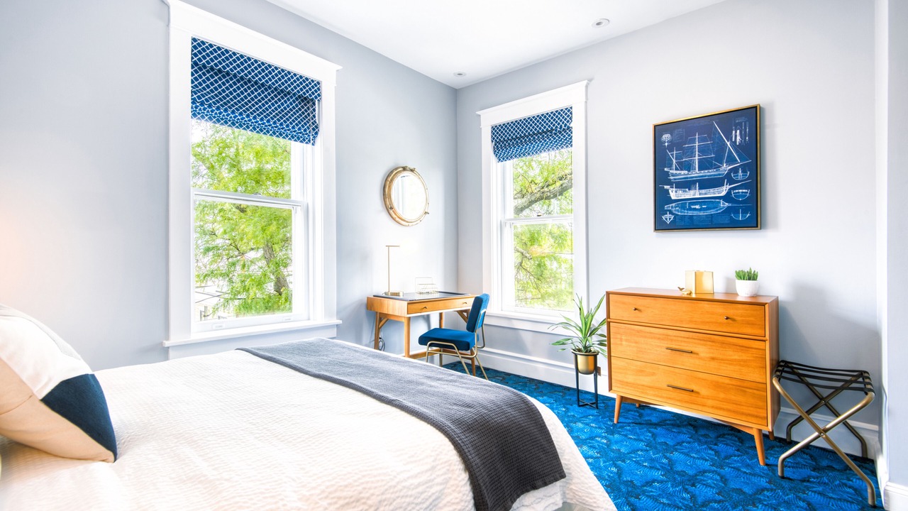 Photo of Others in Hudson