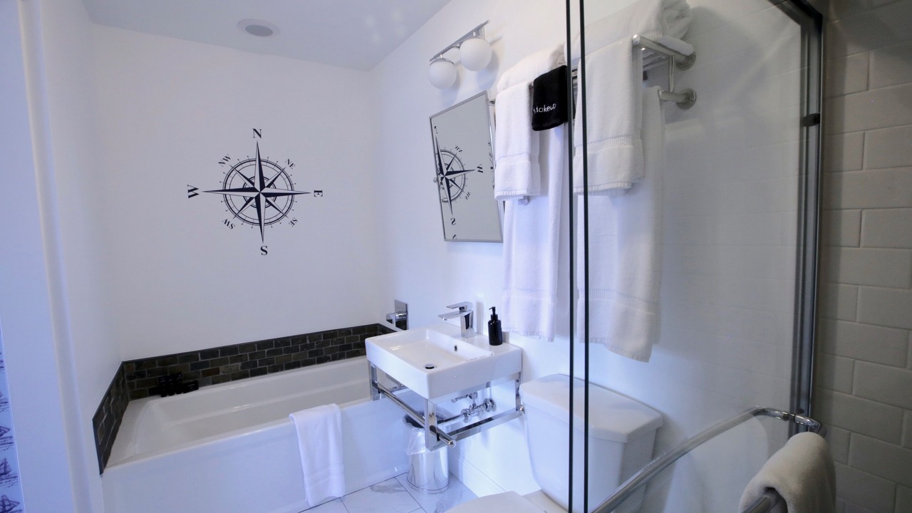 Photo of Others in Hudson