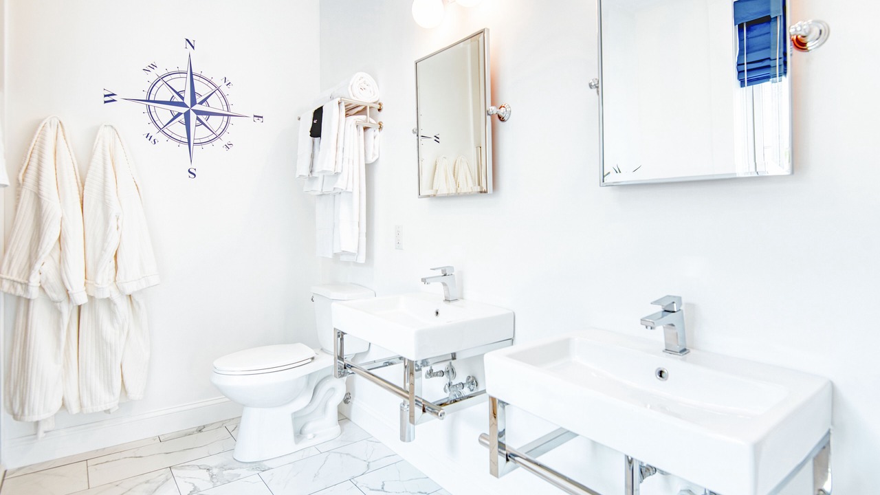 Photo of Others in Hudson