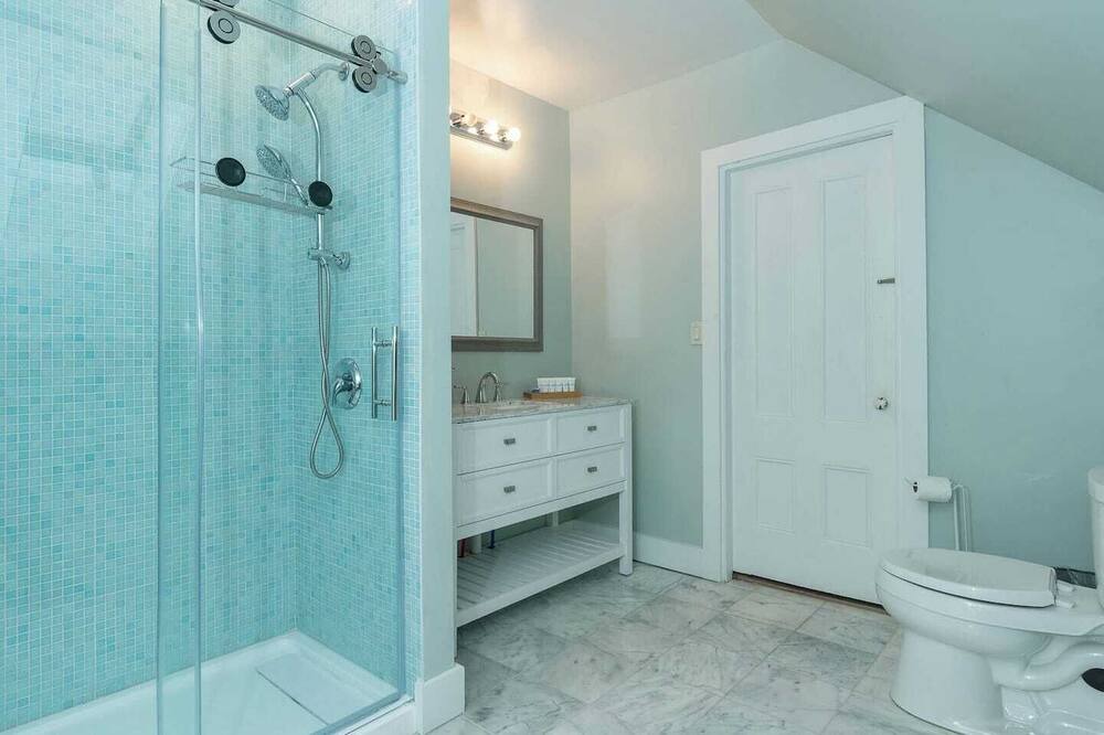 Photo of Bathroom in Parkside