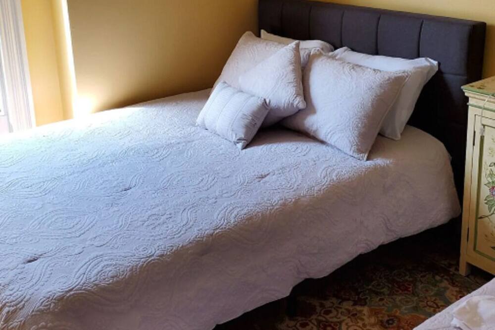 Photo of Bedroom in Downtown Portland