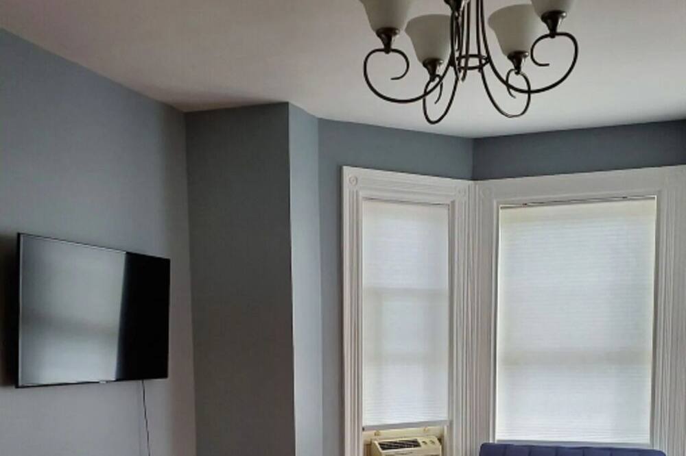 Photo of Livingroom in Downtown Portland