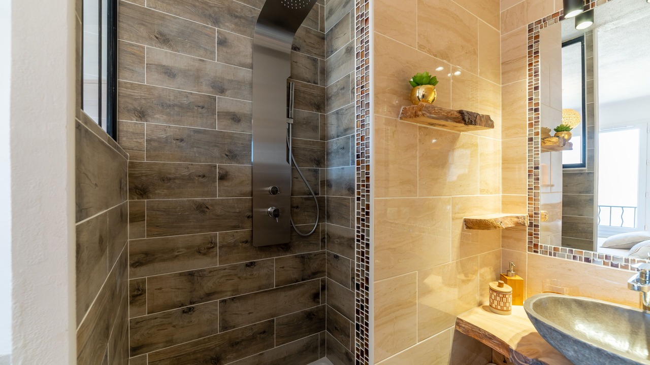 Photo of Others in Gap