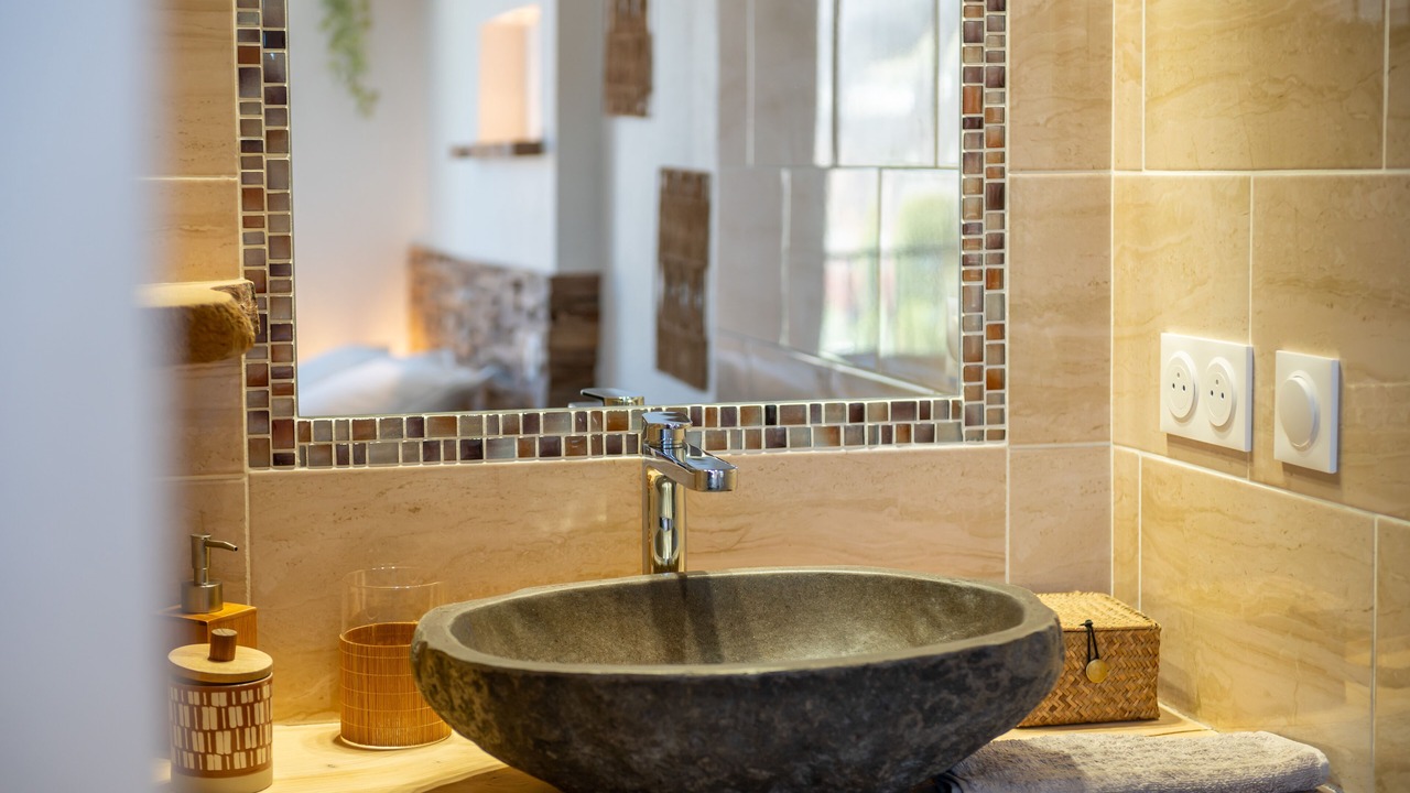 Photo of Others in Gap