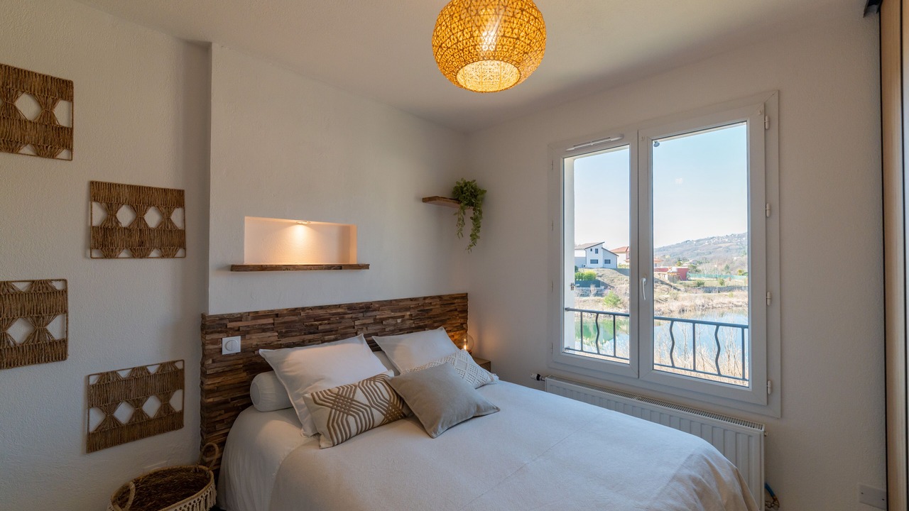 Photo of Others in Gap