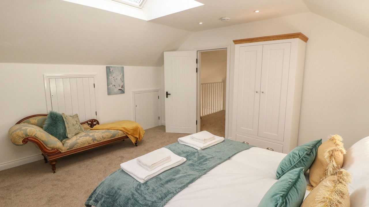 Photo of Others in Hoylandswaine