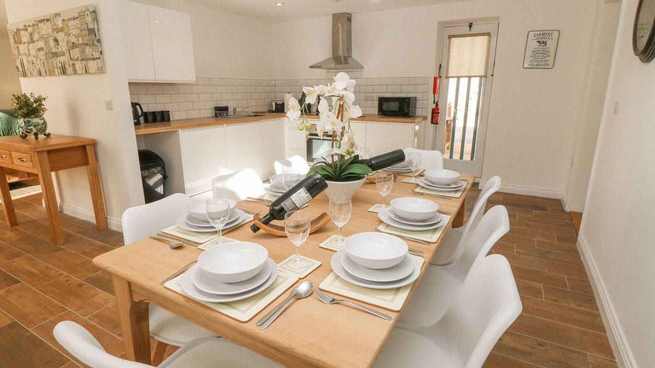 Photo of Others in Hoylandswaine