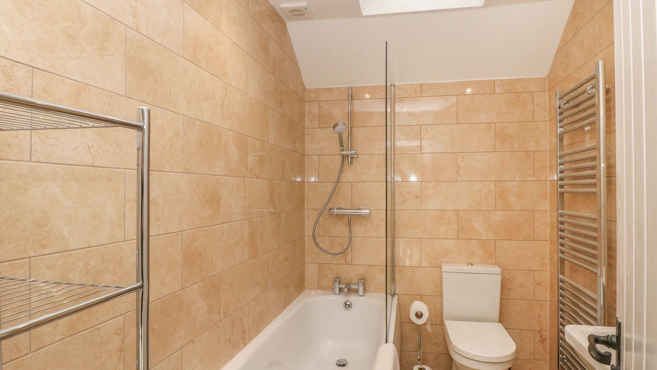 Photo of Others in Hoylandswaine