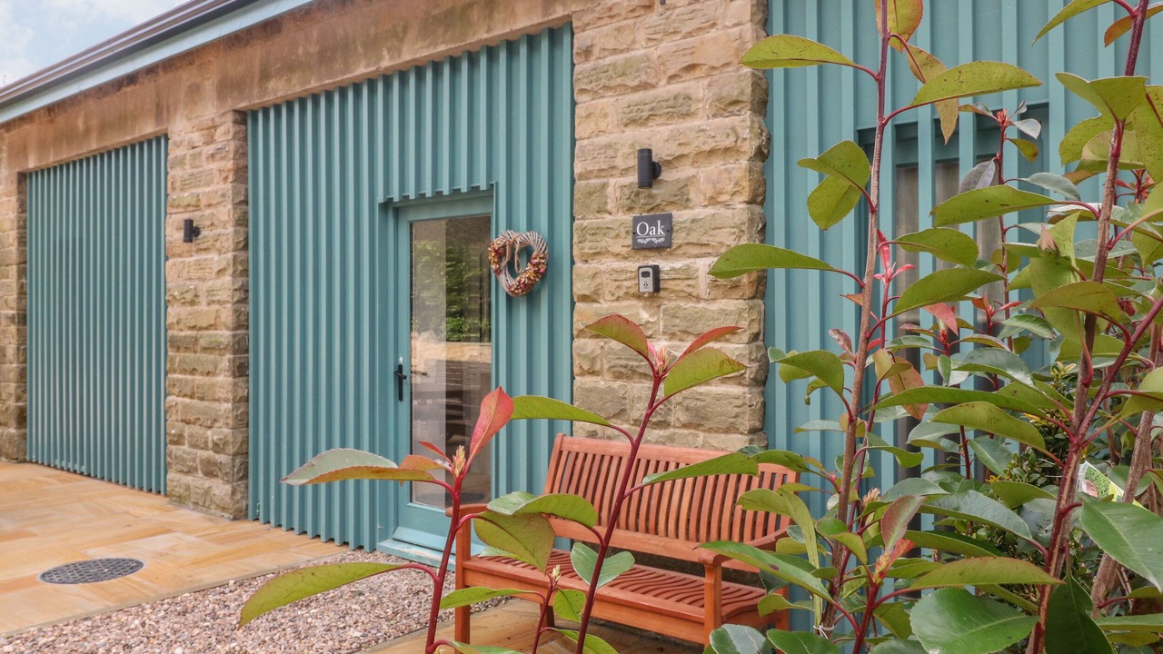 Photo of Others in Hoylandswaine