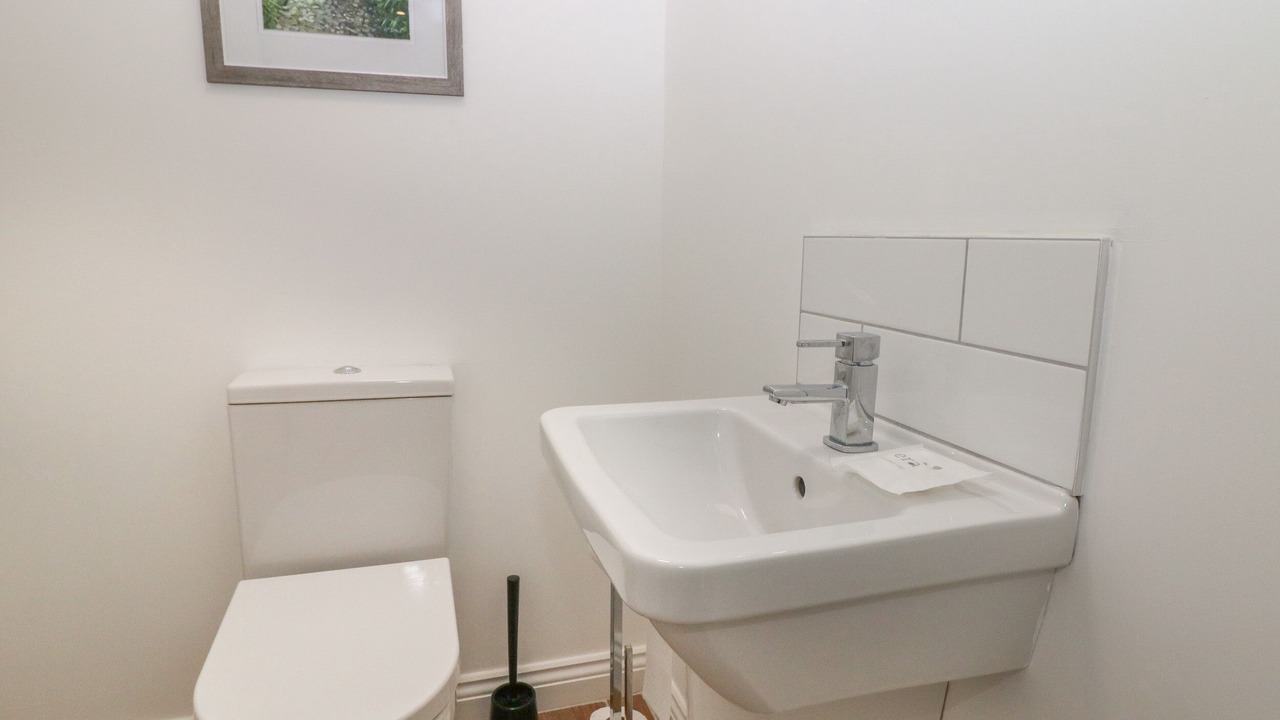 Photo of Others in Hoylandswaine