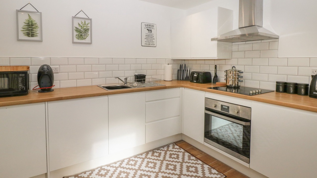 Photo of Others in Hoylandswaine