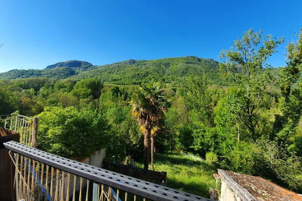 Photo of Patio Balcony in Surba