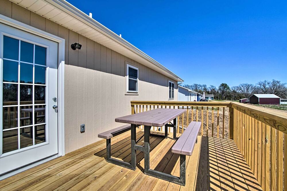 Photo of Outdoor in Emporia