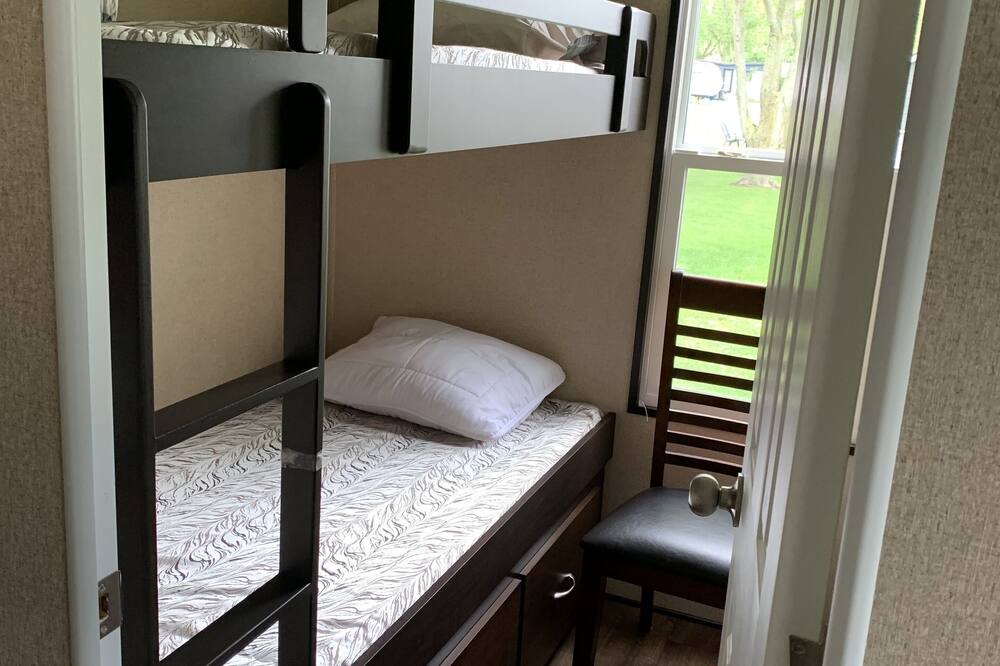 Photo of Bedroom in Pointe aux Roches
