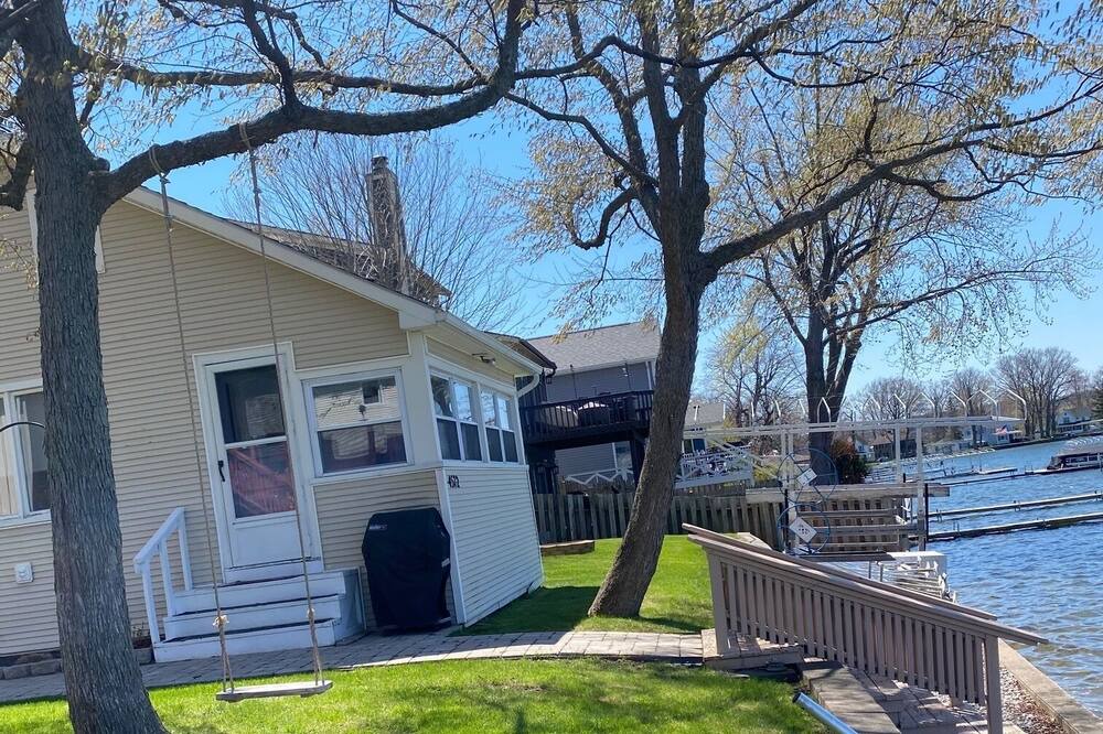 Photo of Outdoor in Livonia
