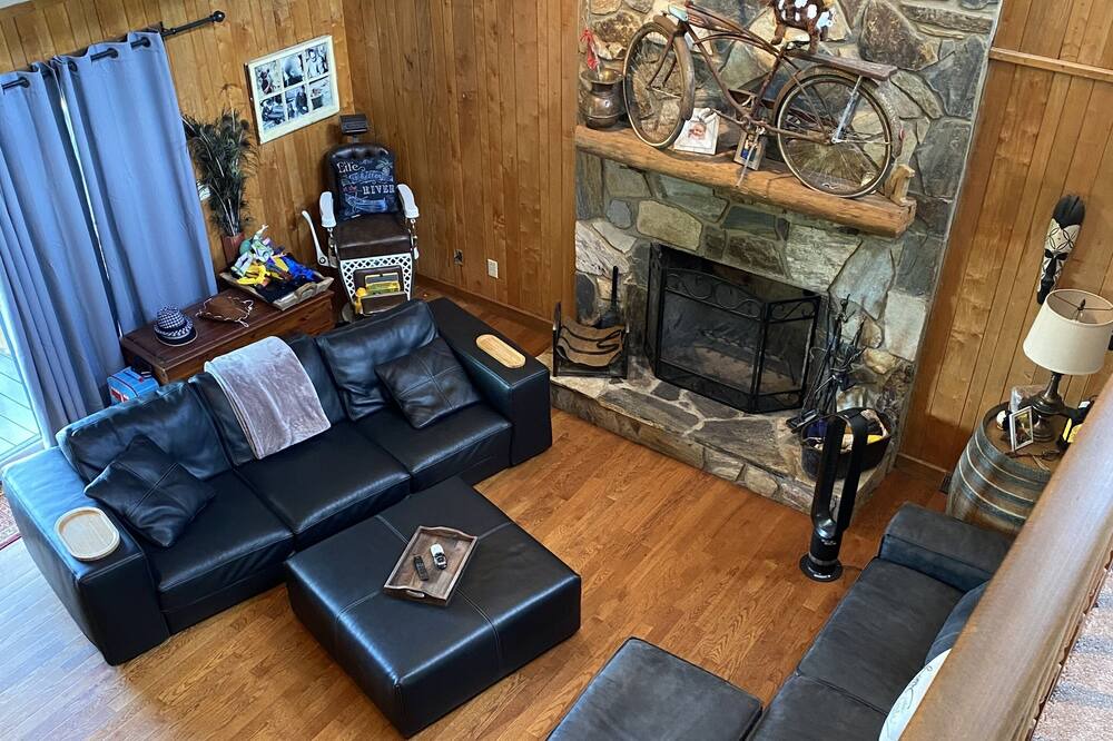 Photo of Livingroom in Asbury