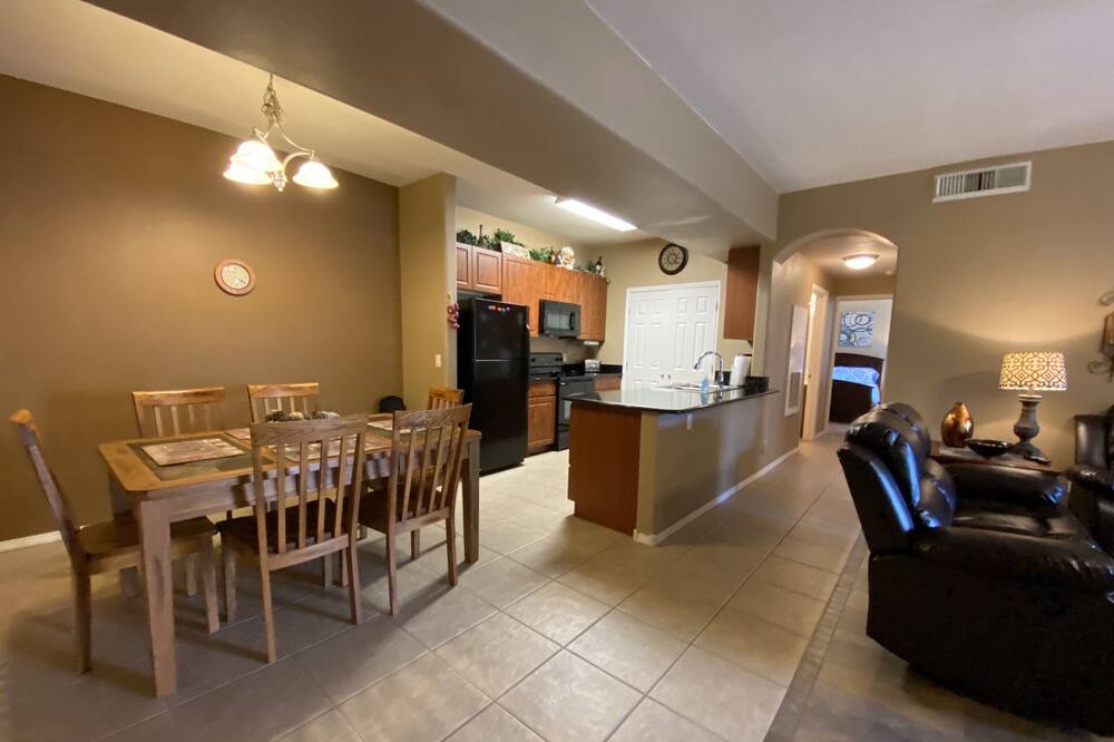 Photo of Livingroom in Parkwood Ranch