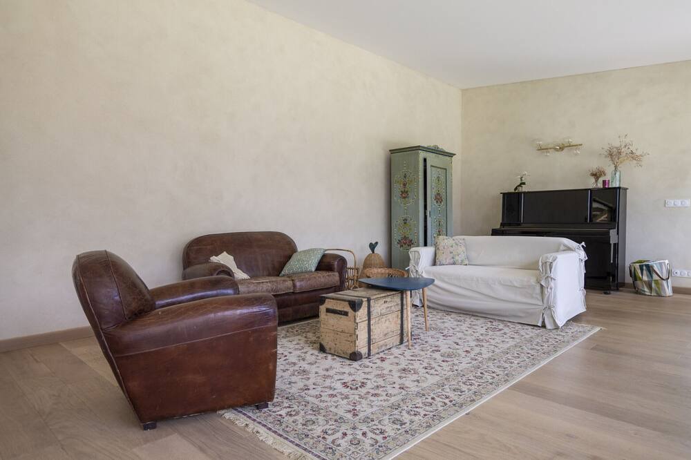 Photo of Livingroom in Brouzet-les-Quissac