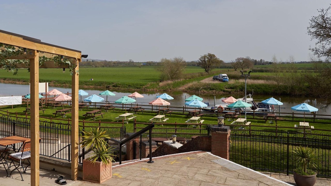 Photo of Patio Balcony in Twyning