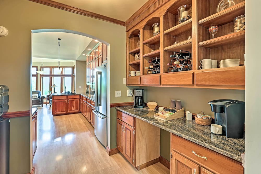 Photo of Others in Rushville