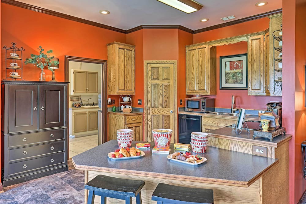 Photo of Others in Rushville