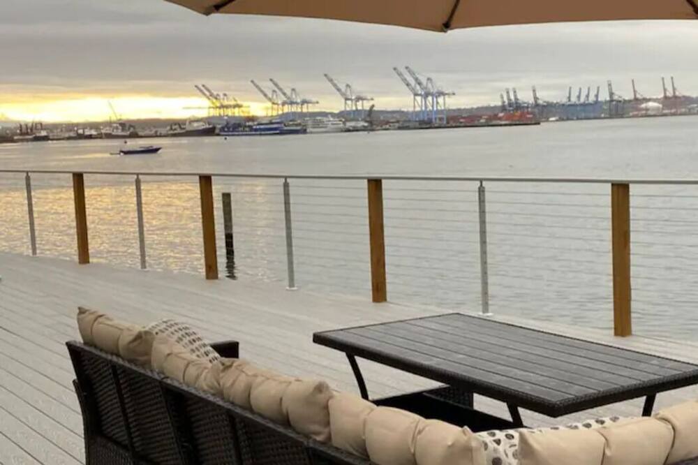 Photo of Patio Balcony in Northeast Tacoma