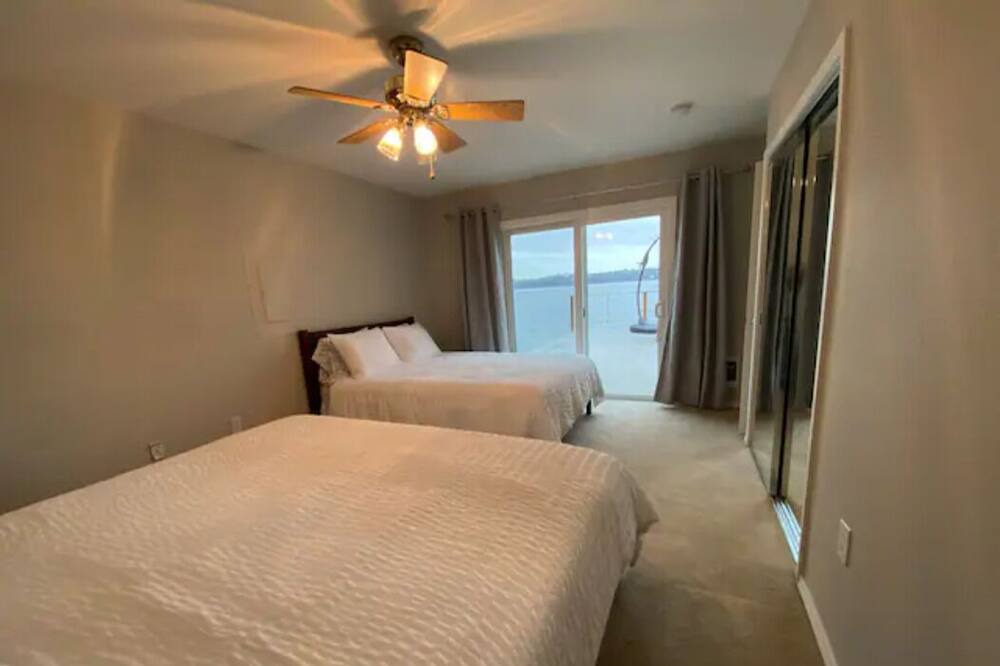 Photo of Others in Northeast Tacoma