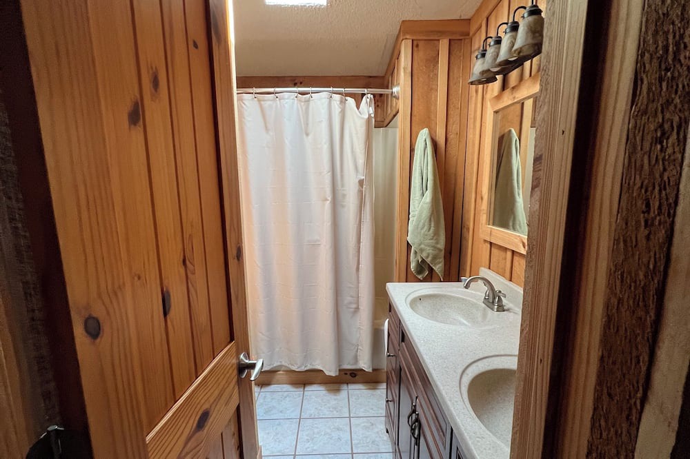 Photo of Bathroom in Glouster