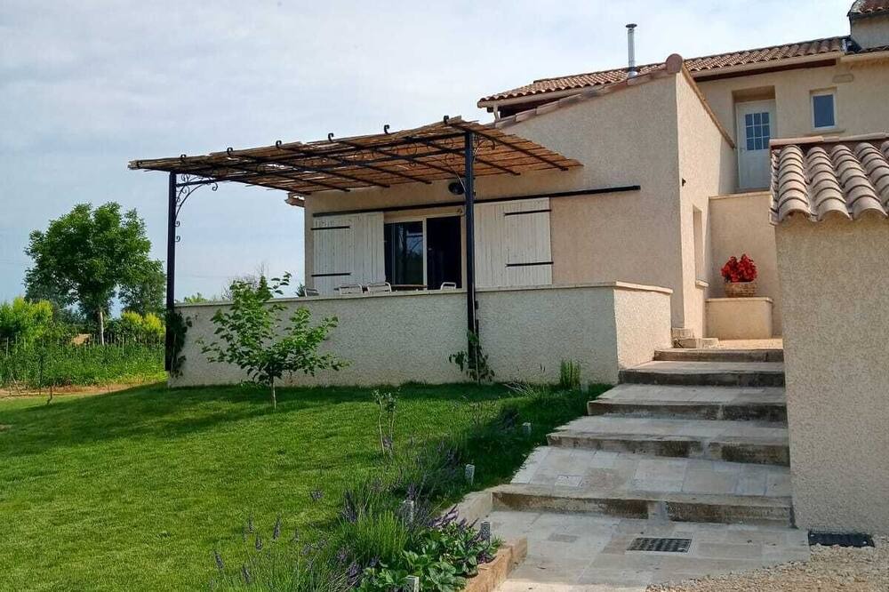 Photo of Outdoor in Saint-Jean-de-Maruejols-et-Avejan