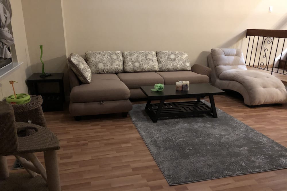 Photo of Livingroom in Somerton