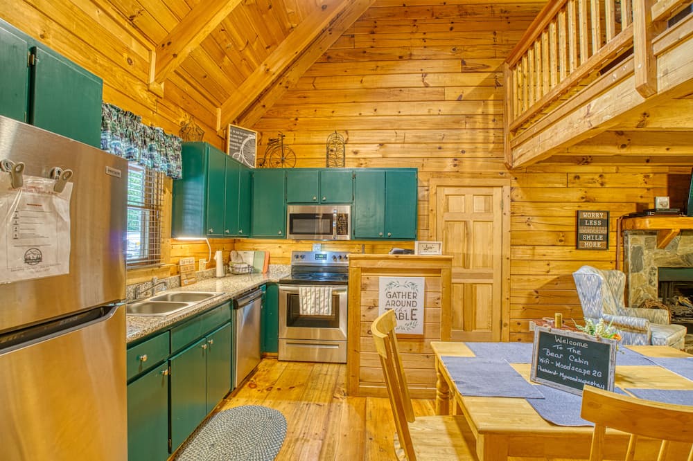 Photo of Kitchen in Pine Mountain Valley