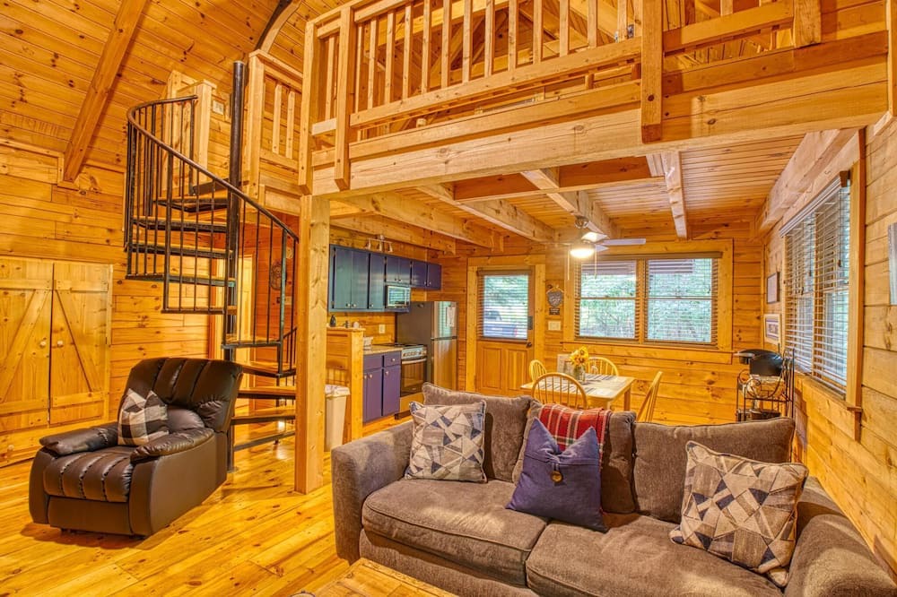 Photo of Livingroom in Pine Mountain Valley