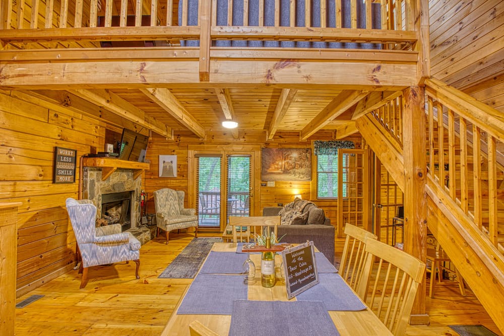 Photo of Livingroom in Pine Mountain Valley