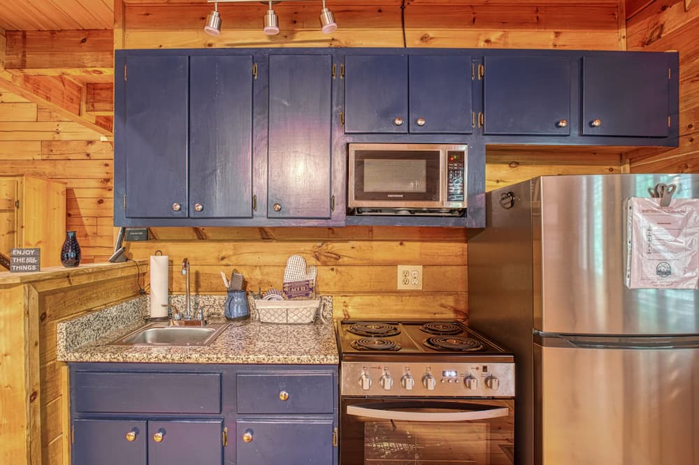 Photo of Kitchen in Pine Mountain Valley