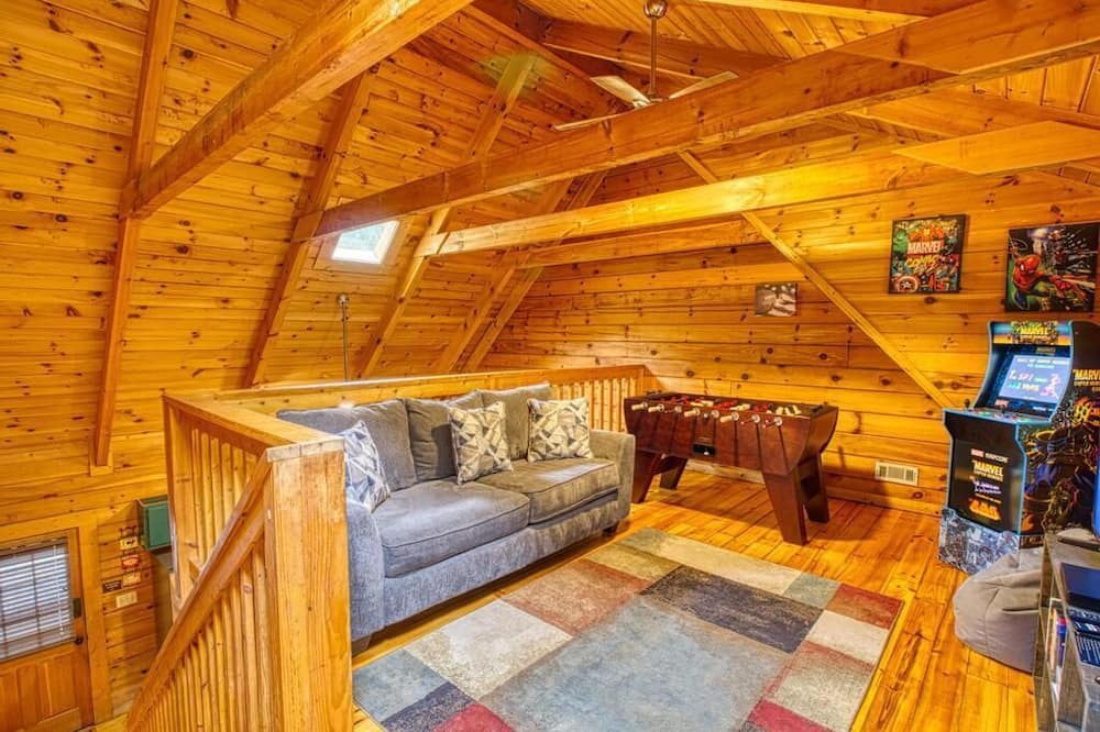 Photo of Livingroom in Pine Mountain Valley