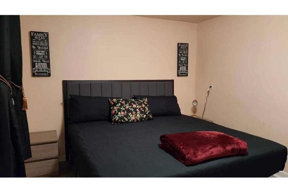 Photo of Bedroom in Niagara Falls