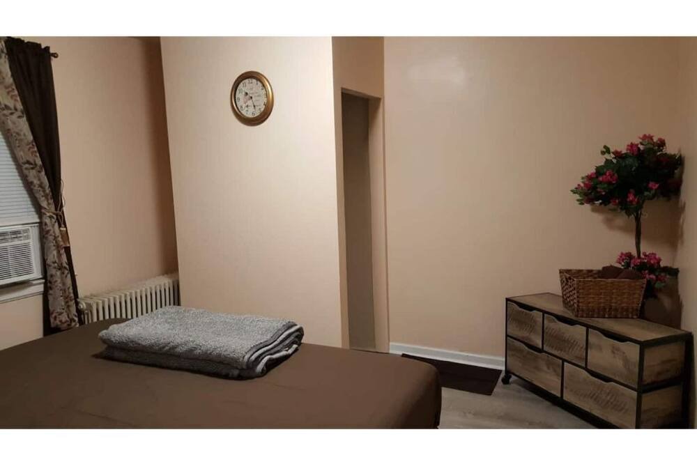 Photo of Bedroom in Niagara Falls