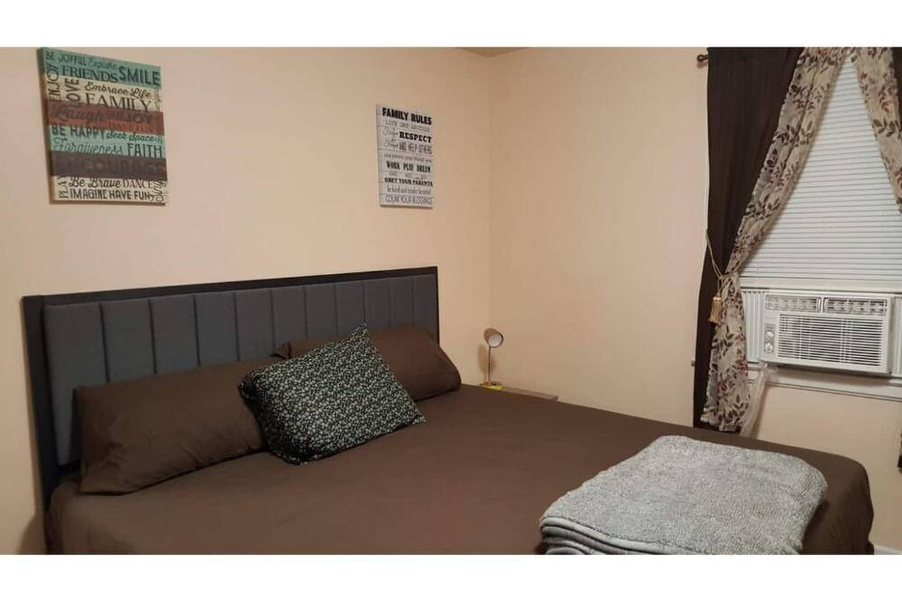 Photo of Bedroom in Niagara Falls