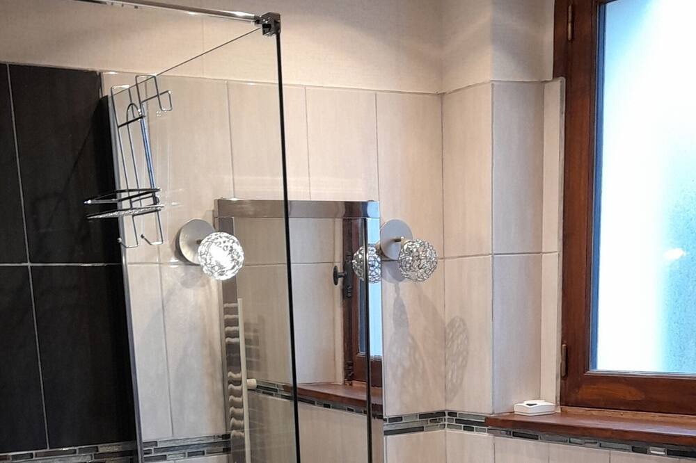 Photo of Bathroom in Valencay
