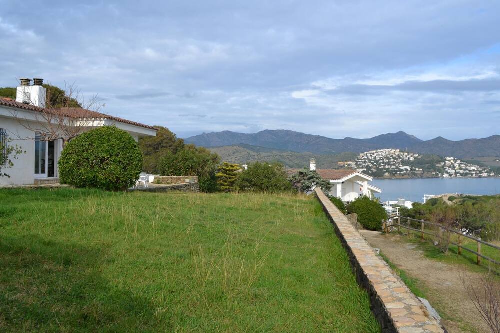 Photo of Outdoor in Llanca