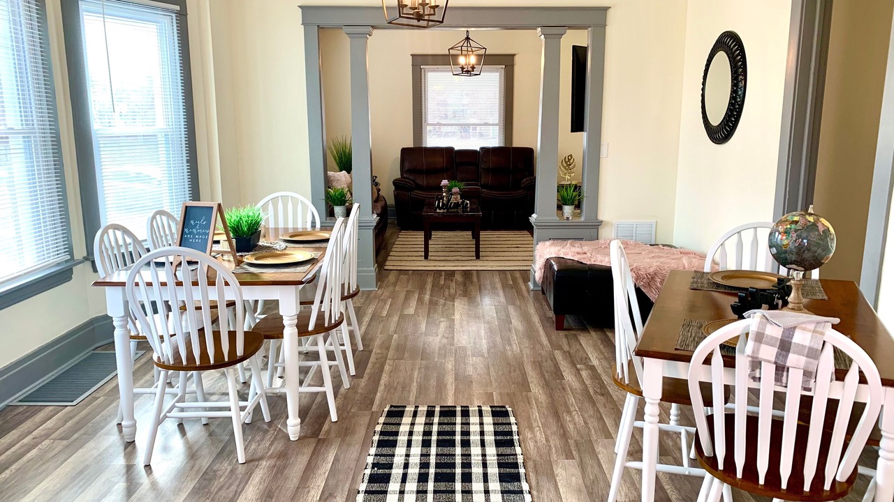 Photo of Livingroom in Niagara Falls
