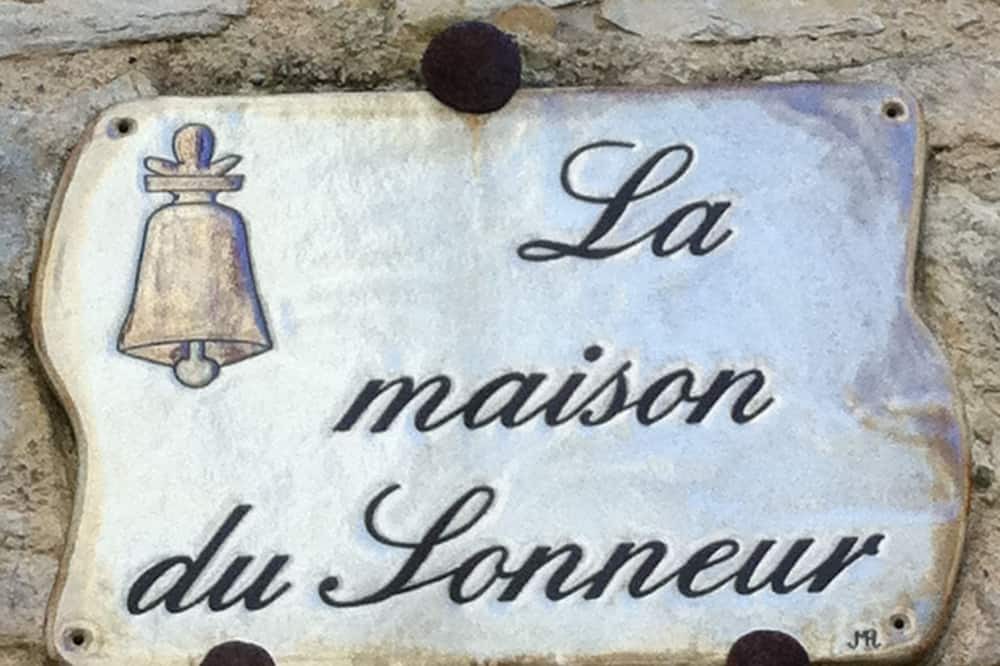 Photo of Outdoor in Martel