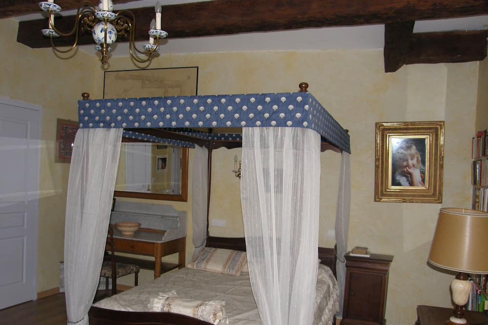 Photo of Bedroom in Martel