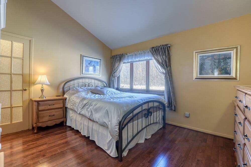 Photo of Bedroom in Morin Heights