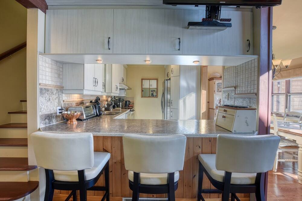 Photo of Kitchen in Morin Heights